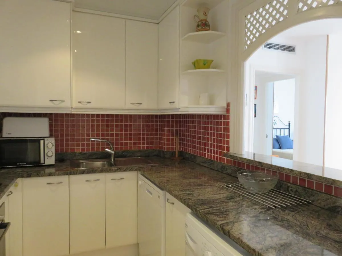 Apartamentos Las Brisas 레스타르티트 아파트