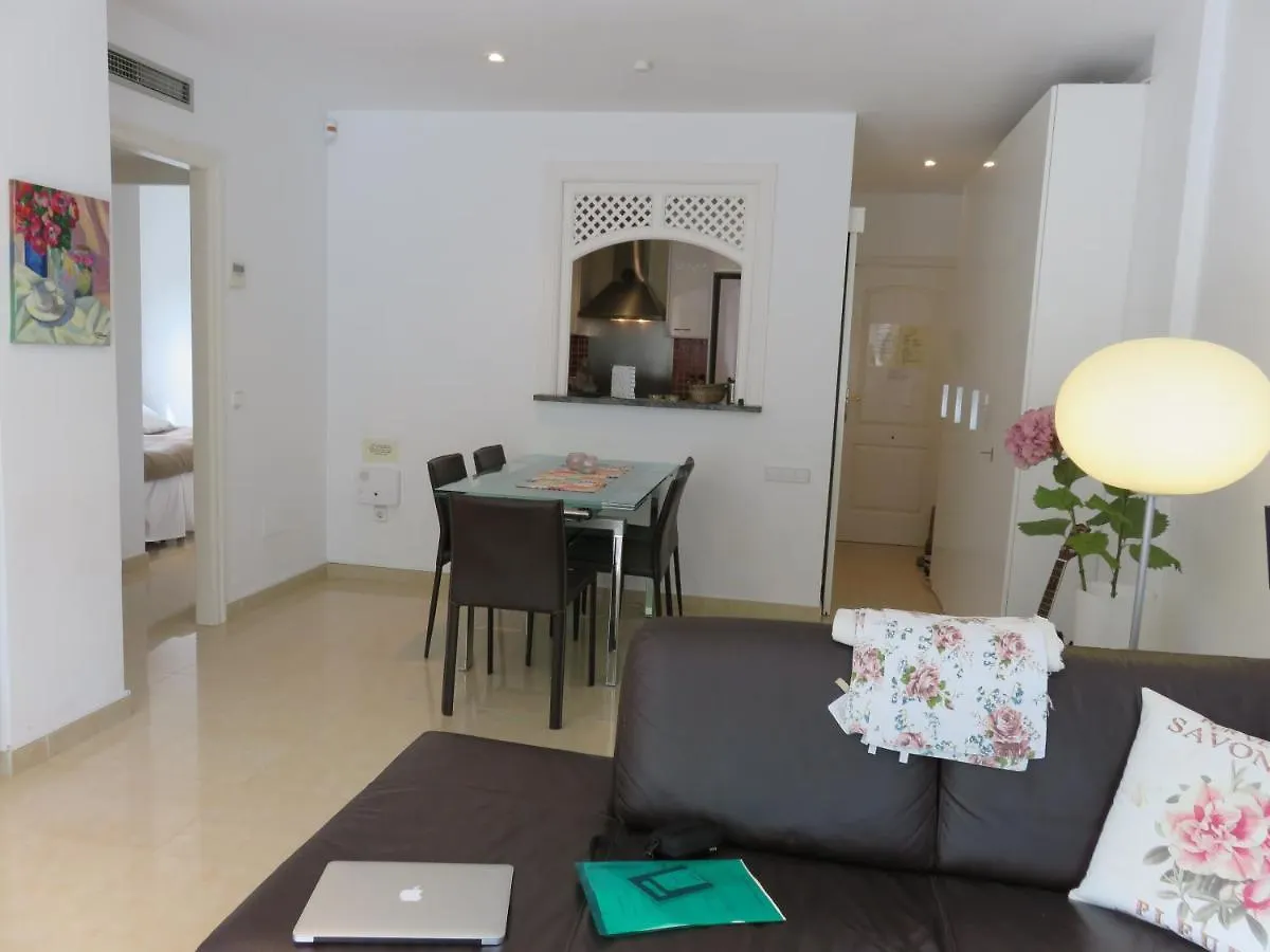 Apartamentos Las Brisas 레스타르티트 0*,  스페인