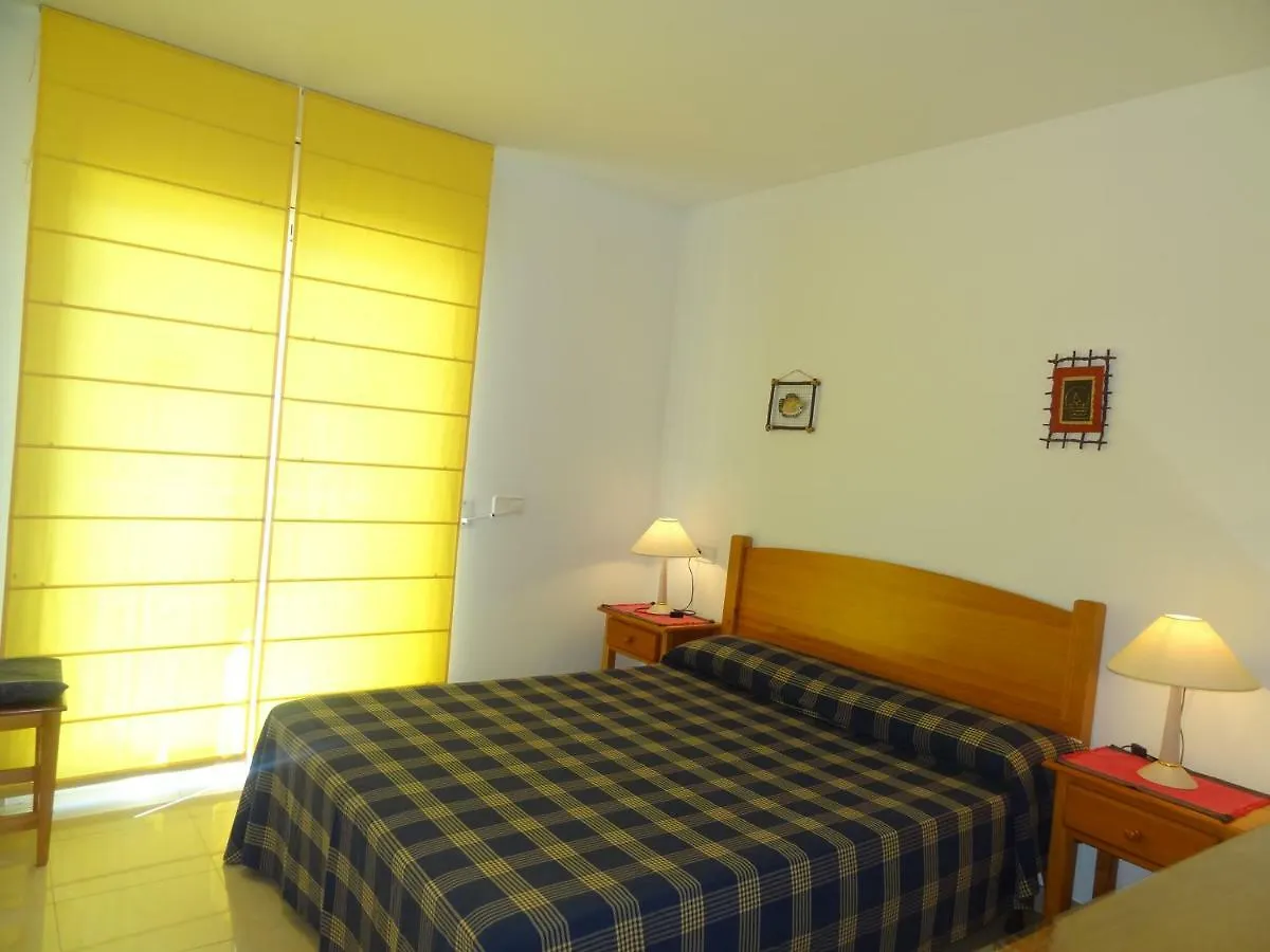 아파트 Apartamentos Las Brisas 레스타르티트